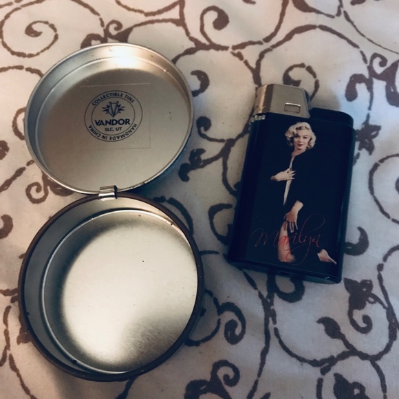 Marilyn Monroe bundle - Picture 3 of 3